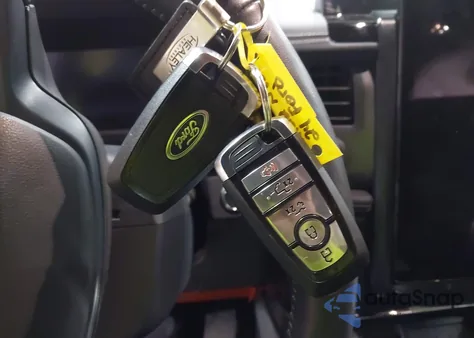 2024 Ford F-150 Lightning Flash z USA, uszkodzony, nr VIN 1FTVW3L71RWG02270